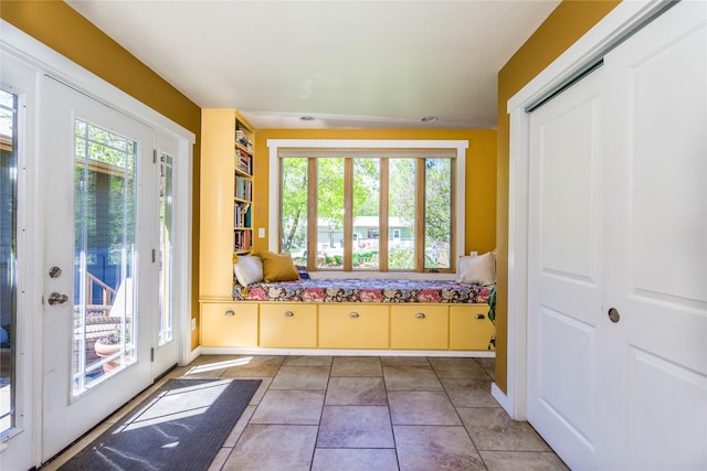 2406 Raymond Ave, Missoula, MT 59802 - entryway with baseboards