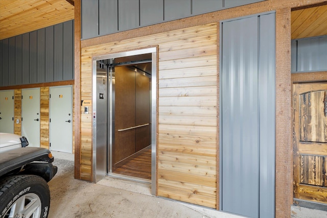 entrance to property featuring elevator