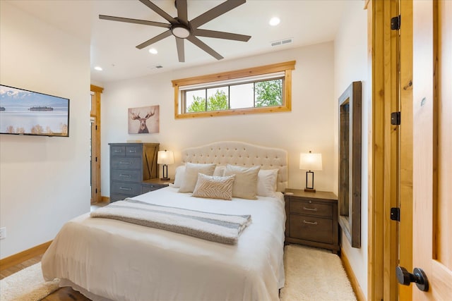 bedroom with recessed lighting, baseboards, and ceiling fan
