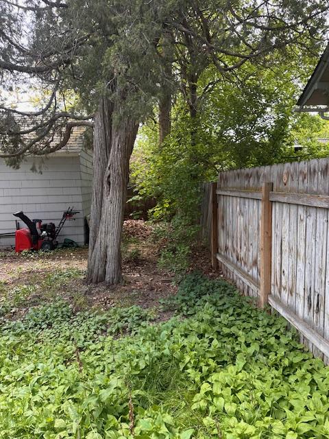 339 E Beckwith Ave, Missoula, MT 59801 - view of yard with fence