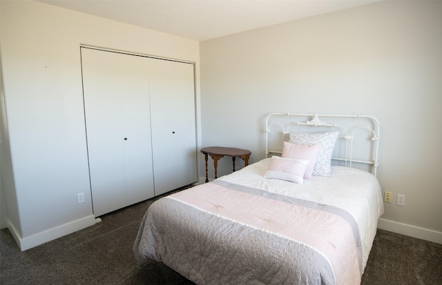 4714 Linhart Ln, Stevensville, MT 59870 - carpeted bedroom with baseboards and a closet