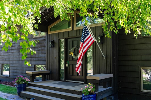 135 Sapphire Ct, Whitefish, MT 59937 - entrance to property featuring board and batten siding