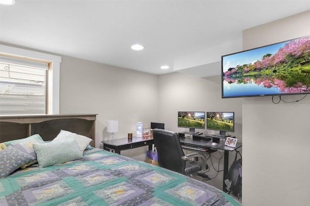 501 23rd Ave NE, Great Falls, MT 59404 - bedroom with recessed lighting and an office area