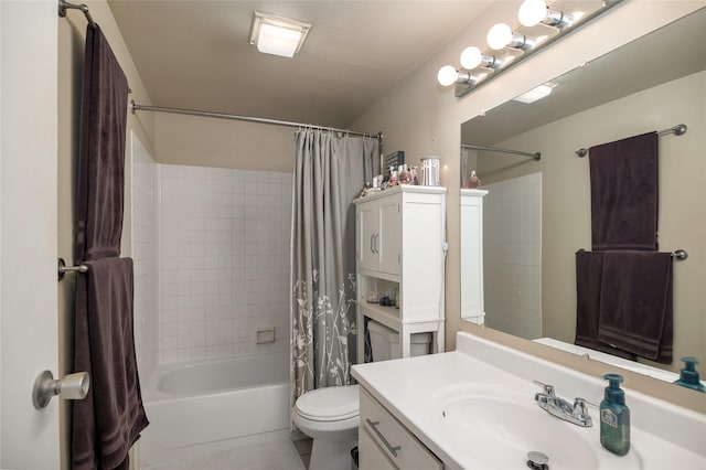 full bath with shower / bath combo, toilet, and vanity