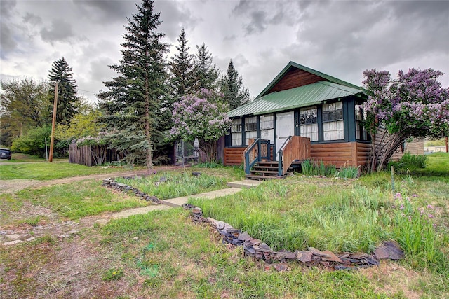 110 N 2nd Ave, Hot Springs, MT 59845 - bungalow featuring log veneer siding