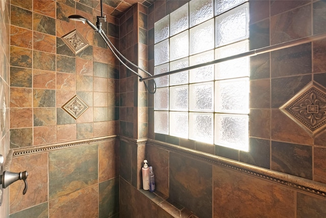 15222 Mt Highway 35, Bigfork, MT 59911 - full bath featuring a tile shower