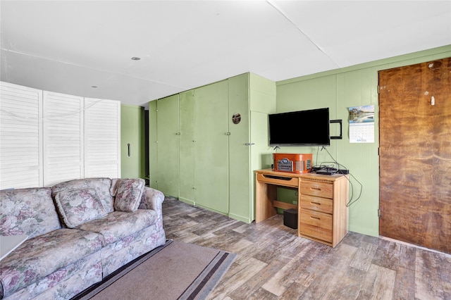 5 Lake Flat Ln, Great Falls, MT 59404 - living area with wood finished floors