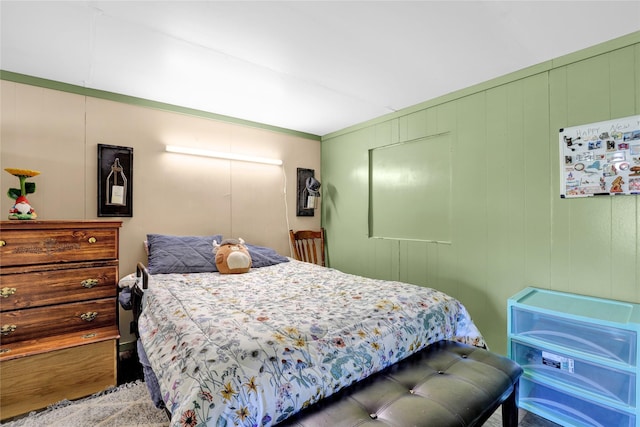 5 Lake Flat Ln, Great Falls, MT 59404 - bedroom featuring a decorative wall