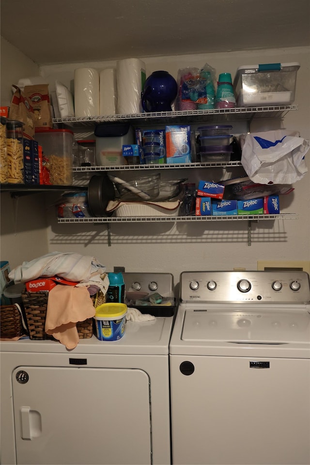 507 2nd St, Valier, MT 59486 - laundry room with separate washer and dryer