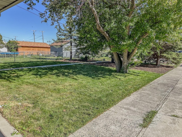 211 W Main St, East Helena, MT 59635 - view of yard