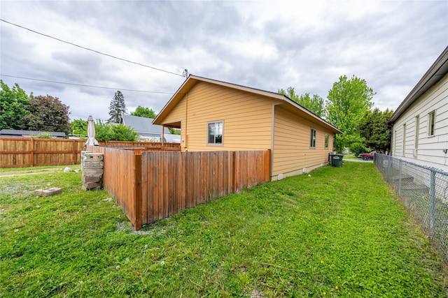 1118 Dakota Ave, Libby, MT 59923 - view of side of property