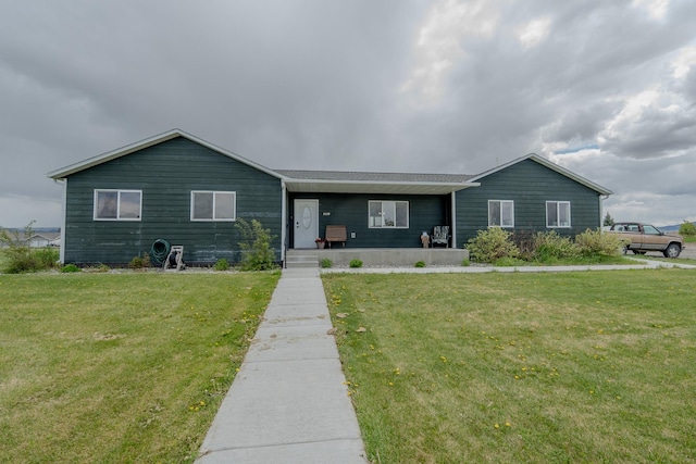 3319 Ivy Dr, Helena, MT 59602 - single story home with a front yard
