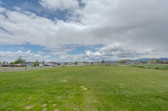 3319 Ivy Dr, Helena, MT 59602 - view of grassy yard