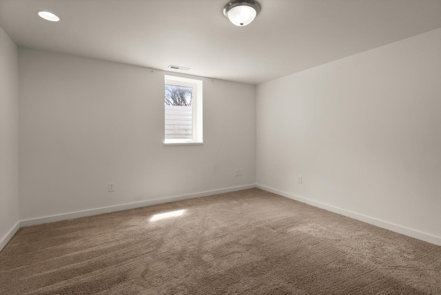 515 W Oregon St, Kalispell, MT 59901 - carpeted empty room with baseboards