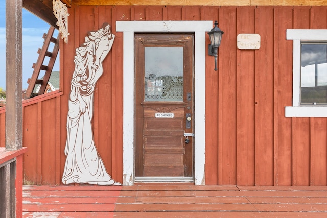33562 Fox Rd, Polson, MT 59860 - entrance to property featuring board and batten siding