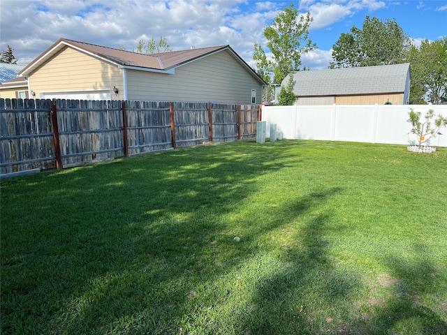 4239 7th Ave N, Great Falls, MT 59405 - view of yard with a garage