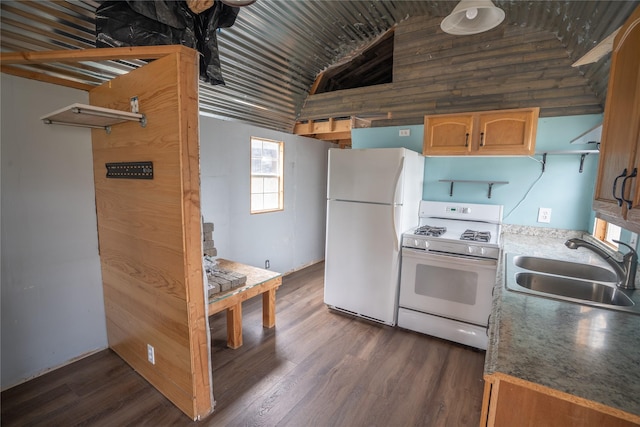 3185 Hubbart Dam Rd, Marion, MT 59925 - kitchen featuring white appliances, a sink, dark wood-style floors, and high vaulted ceiling