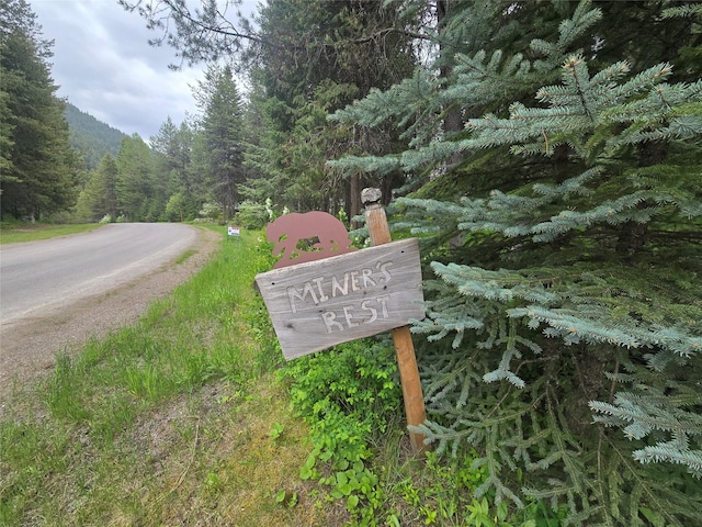 204 Cougar Meadow Dr, Saint Regis, MT 59866 - exterior view of a forest