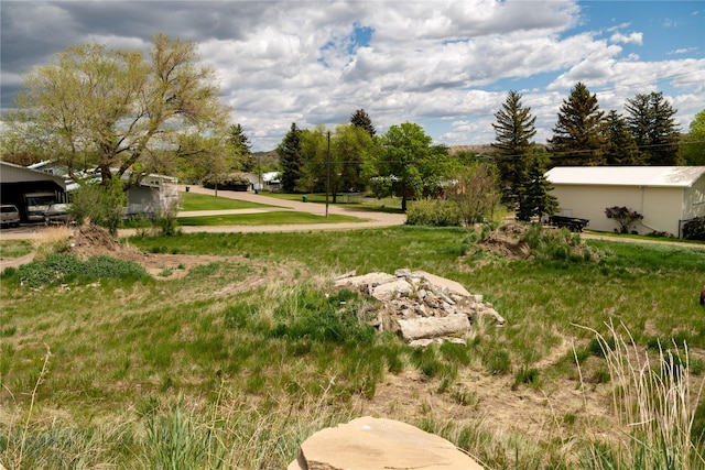 1610 Maple Dr, Fort Benton, MT 59442 - view of yard