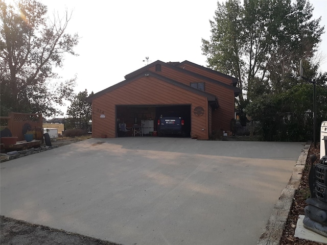 314 4th Ave NE, Cut Bank, MT 59427 - view of garage