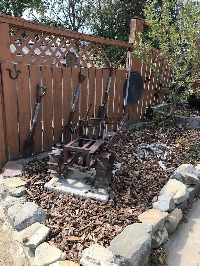 314 4th Ave NE, Cut Bank, MT 59427 - view of yard
