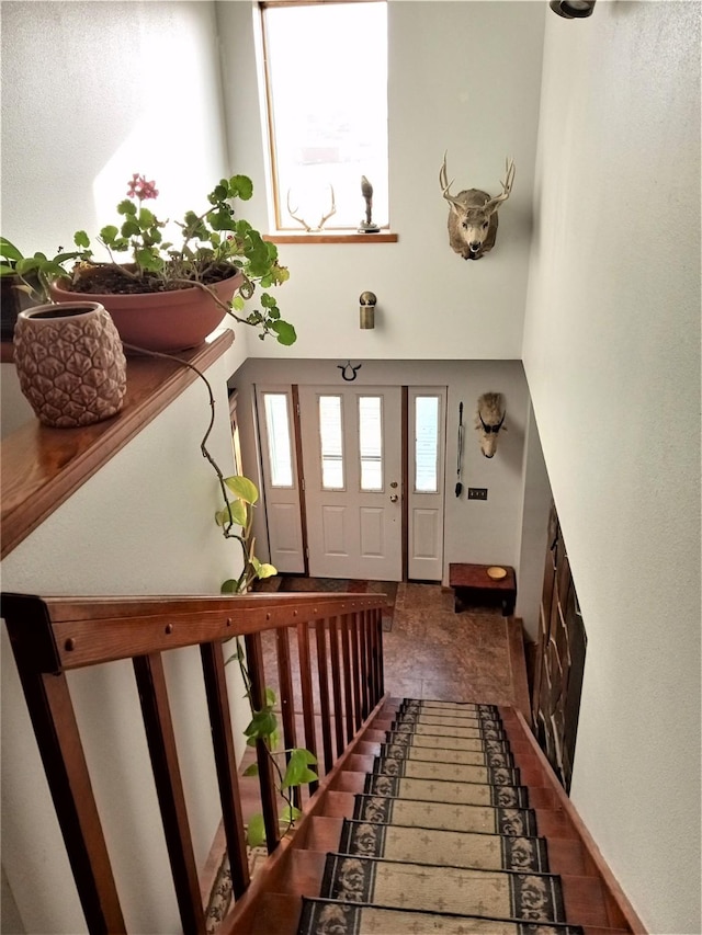 314 4th Ave NE, Cut Bank, MT 59427 - foyer with a towering ceiling