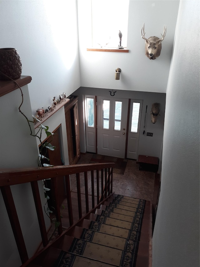 314 4th Ave NE, Cut Bank, MT 59427 - foyer with lofted ceiling