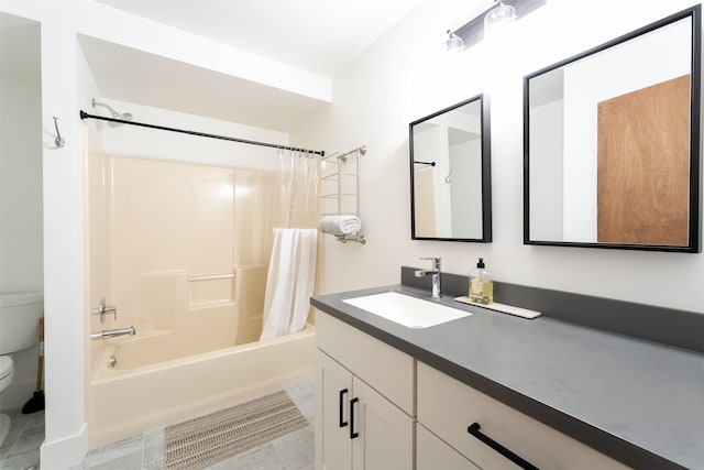550 Talbot Rd, Columbia Falls, MT 59912 - bathroom featuring toilet, shower / bath combo, and vanity