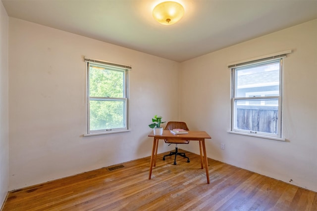 925 Hollins Ave, Helena, MT 59601 - home office with wood finished floors