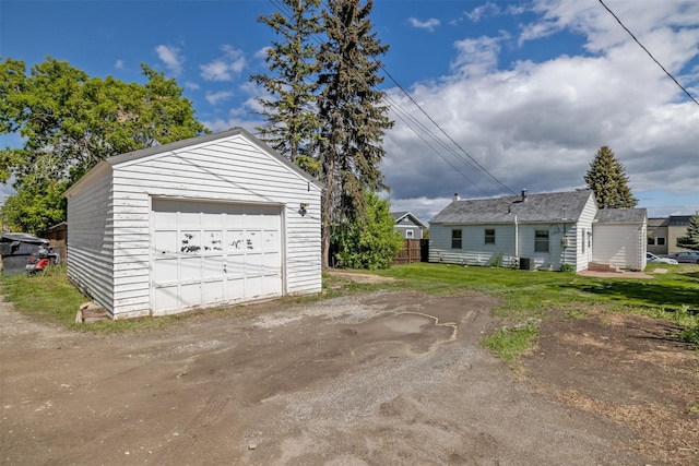 925 Hollins Ave, Helena, MT 59601 - view of detached garage