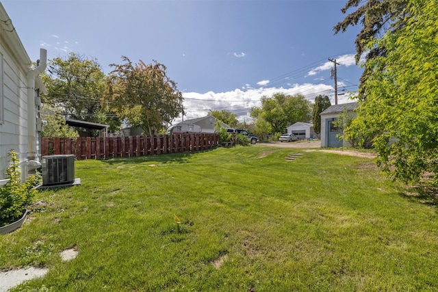 925 Hollins Ave, Helena, MT 59601 - view of yard featuring central AC unit