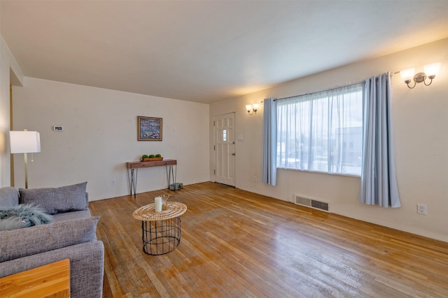 925 Hollins Ave, Helena, MT 59601 - living room featuring wood finished floors
