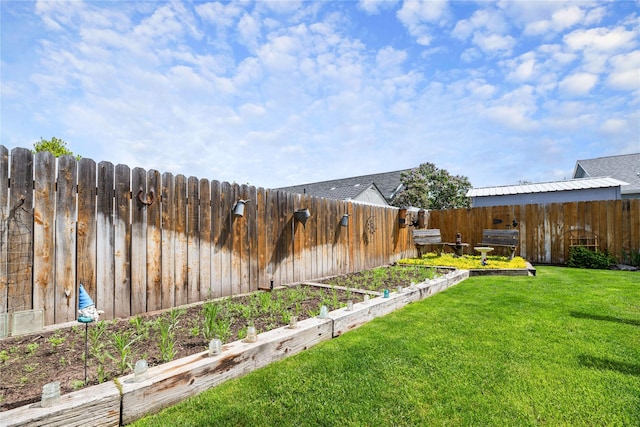 158 Parkside Dr, Kalispell, MT 59901 - view of yard with a garden