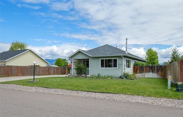 158 Parkside Dr, Kalispell, MT 59901 - view of front facade with a shingled roof