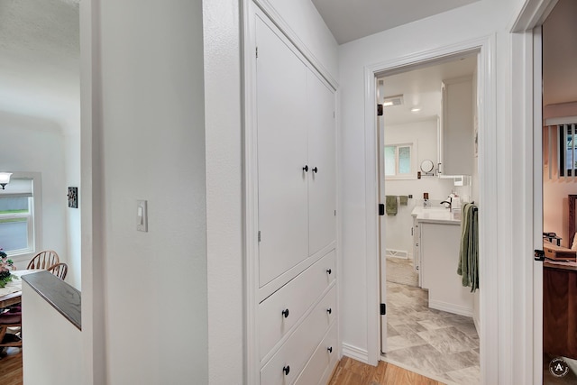 1502 Hauser Blvd, Helena, MT 59601 - hall featuring a sink