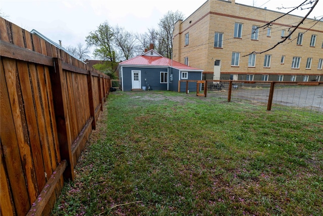 210 S Maryland St, Conrad, MT 59425 - view of yard