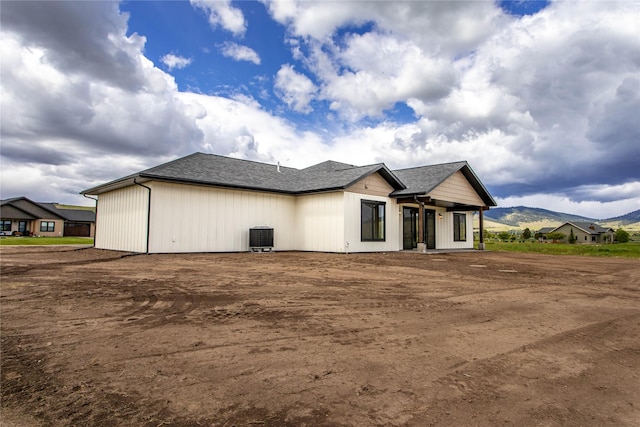 34544 Eagle Crest Dr, Polson, MT 59860 - modern inspired farmhouse featuring central AC and a mountain view