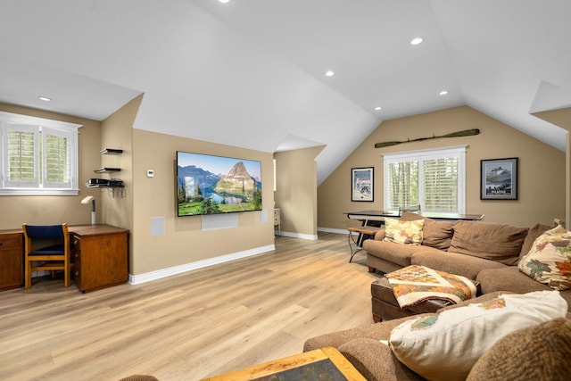 360 Plantation Dr, Kalispell, MT 59901 - living area featuring light wood finished floors, vaulted ceiling, baseboards, and recessed lighting
