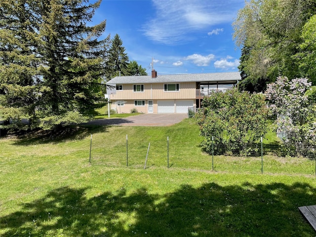 929 9th St W, Columbia Falls, MT 59912