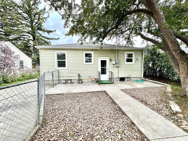 2513 8th Ave N, Great Falls, MT 59401 - rear view of house with a patio area