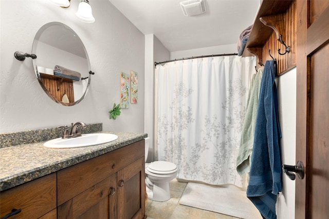 1473 Foothill Rd, Kalispell, MT 59901 - full bath with vanity and curtained shower