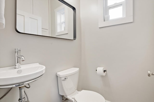 322 W Lawrence St, Helena, MT 59601 - half bath featuring toilet and a sink