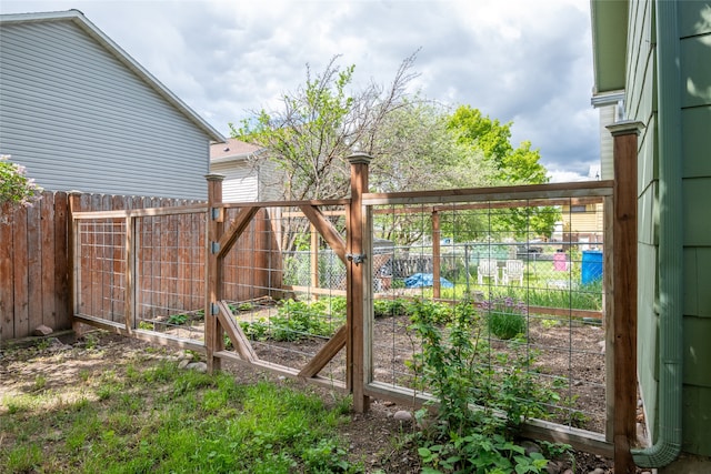 2109 S 5th St W, Missoula, MT 59801 - view of yard with a garden