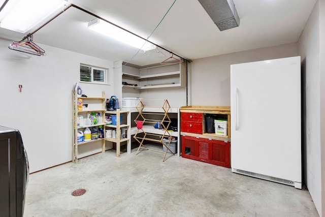630 Woodworth Ave, Missoula, MT 59801 - garage with freestanding refrigerator and washer / dryer
