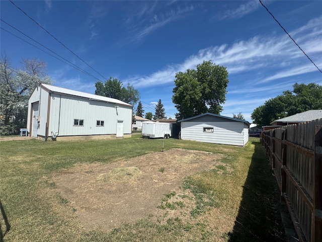 1030 Washington Ave, Havre, MT 59501 - rear view of property with an outdoor structure