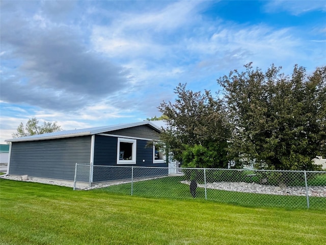502 Illinois Ave, Valier, MT 59486 - view of back of property