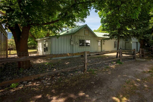 207 Oak Ln, Plains, MT 59859