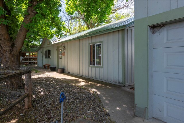 207 Oak Ln, Plains, MT 59859