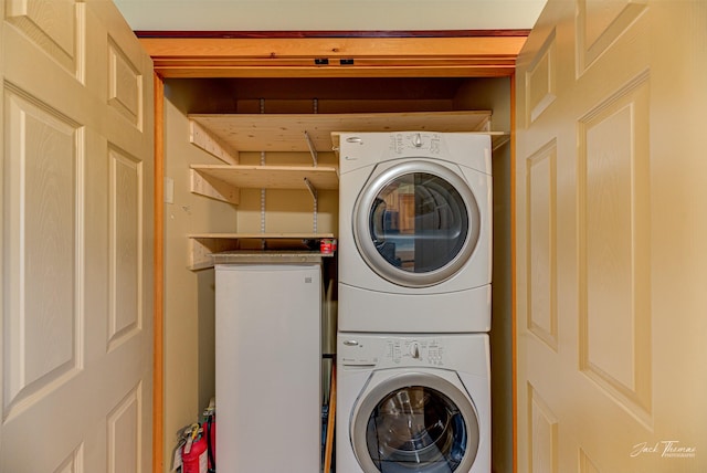2724 Overlook Blvd, Helena, MT 59601 - washroom featuring stacked washing machine and dryer
