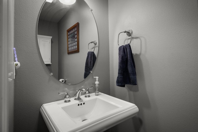 25 Logan Way, Kalispell, MT 59901 - bathroom with a sink
